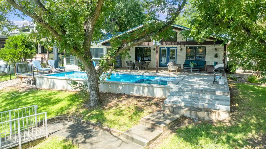 1940 Williams Lakeshore Dr, Kingsland, TX 78639 - Image #2