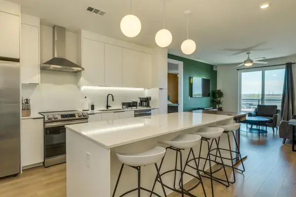 1701 Simond Ave #618, Austin, TX 78723