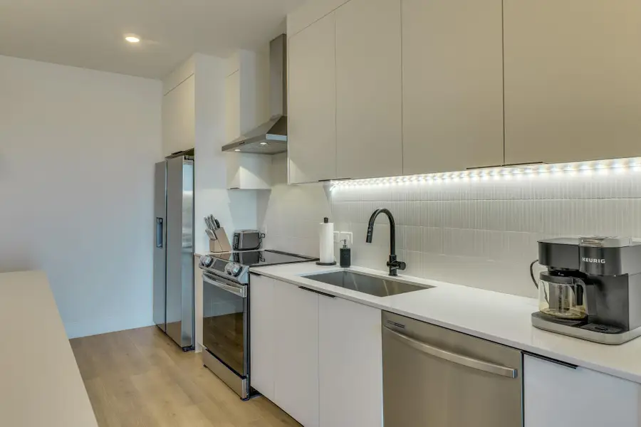 1701 Simond Ave #618, Austin, TX 78723 - #3