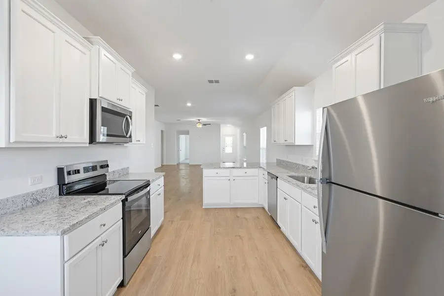 112 Paria Ct, Jarrell, TX 76537 - Image #3