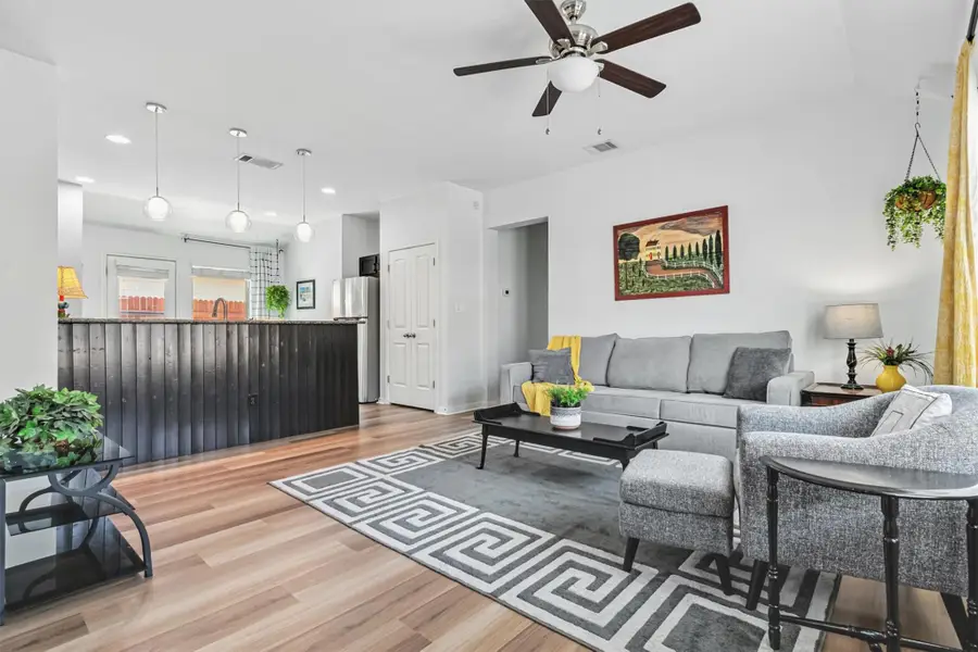 13001 Tinker St, Manor, TX 78653 - Image #2