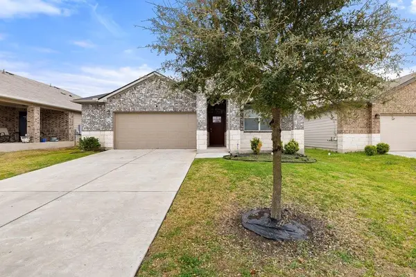 204 Rochester Ln, Hutto, TX 78634