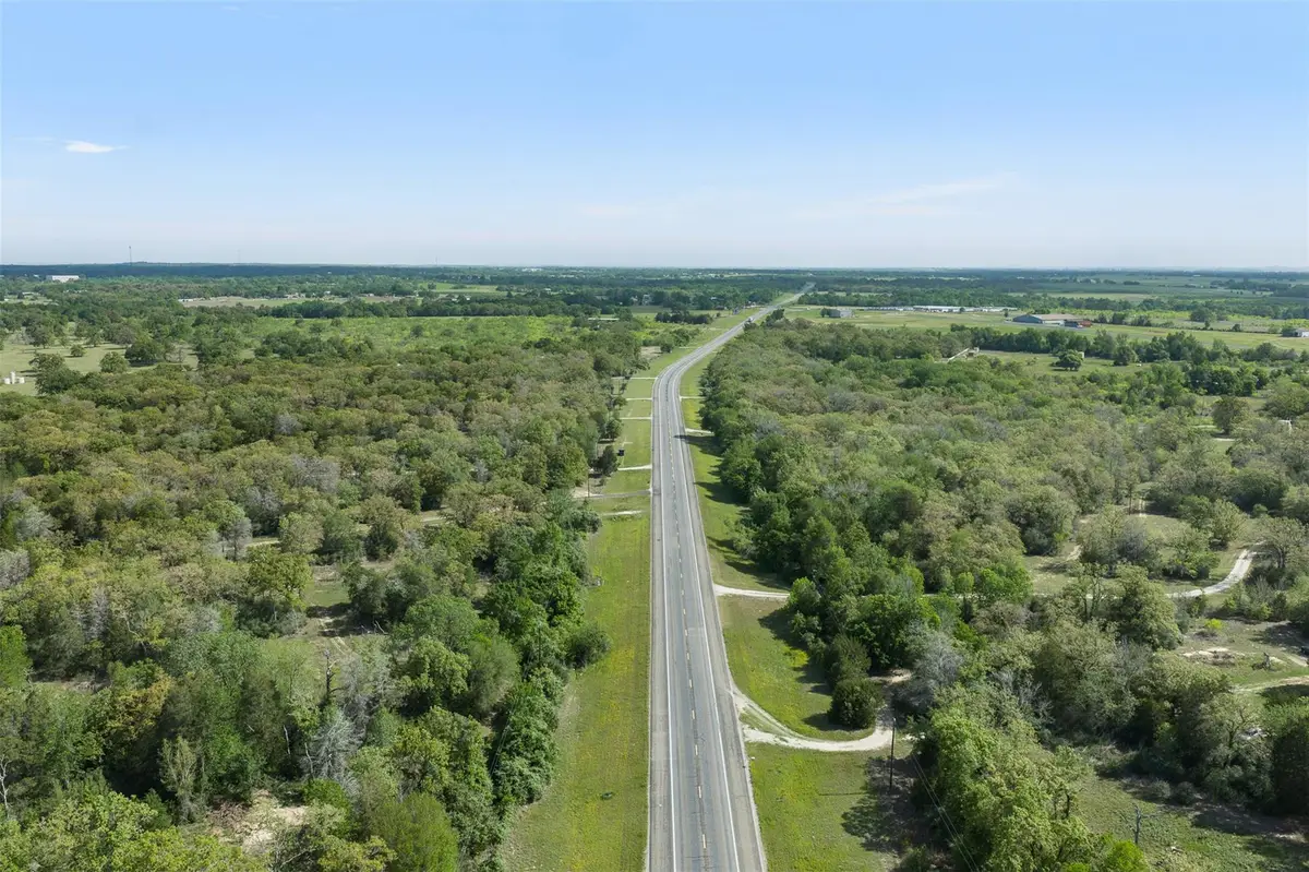 2642 Highway 77 S, Rockdale, TX 76567 - #1