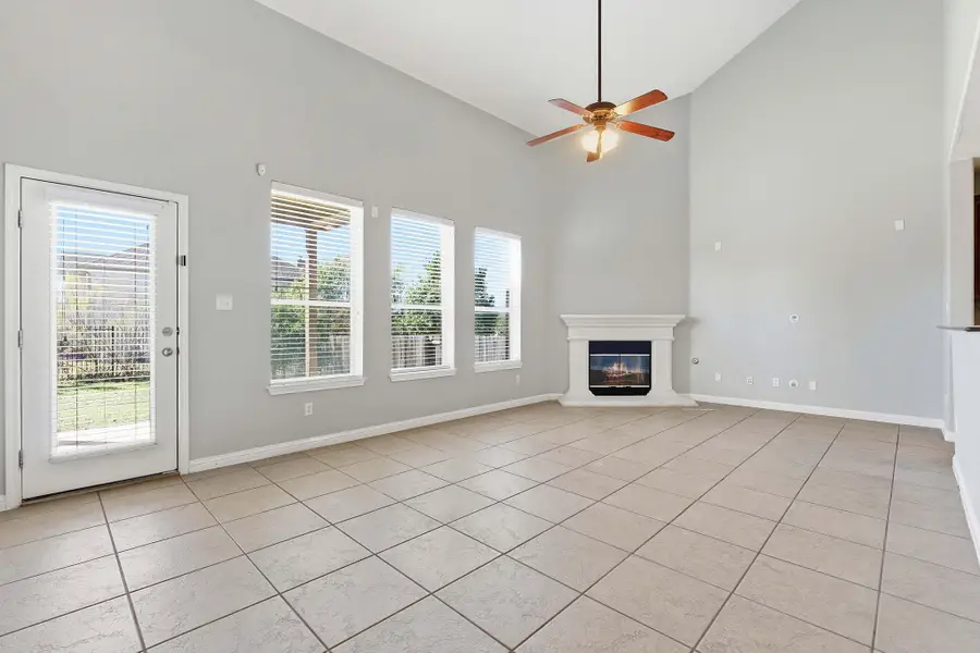 299 Limestone Trl, Austin, TX 78737 - Image #2