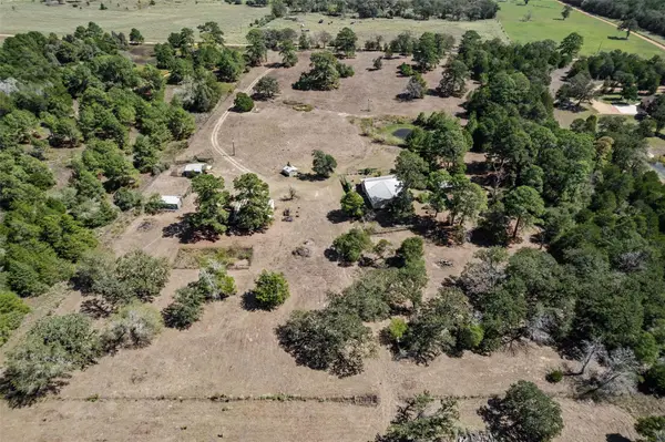 304 Furr Mays Rd, Smithville, TX 78957