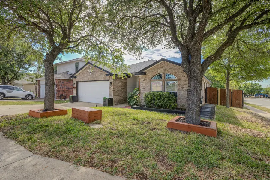 1201 N Darjeeling Dr, Pflugerville, TX 78660 - #2