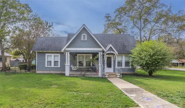 302 Alva St, Thrall, TX 76578