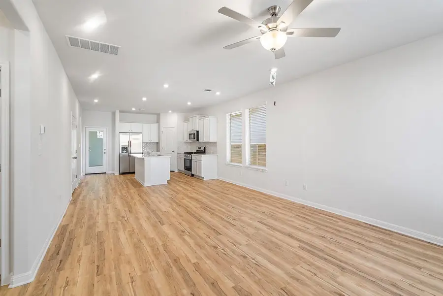 185 Weaver Ln, Bastrop, TX 78602 - Image #3