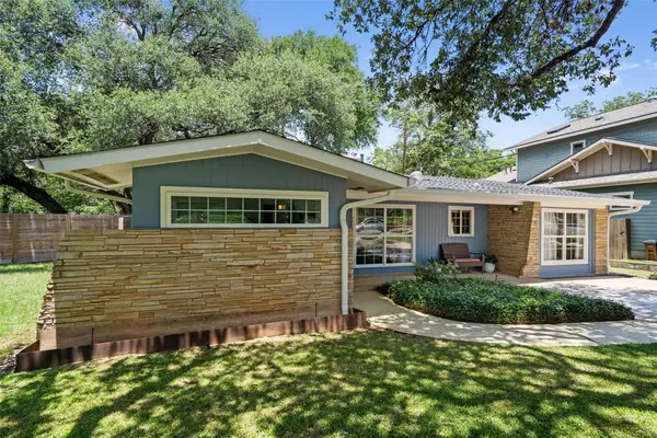 4604 Rue St, Austin, TX 78731