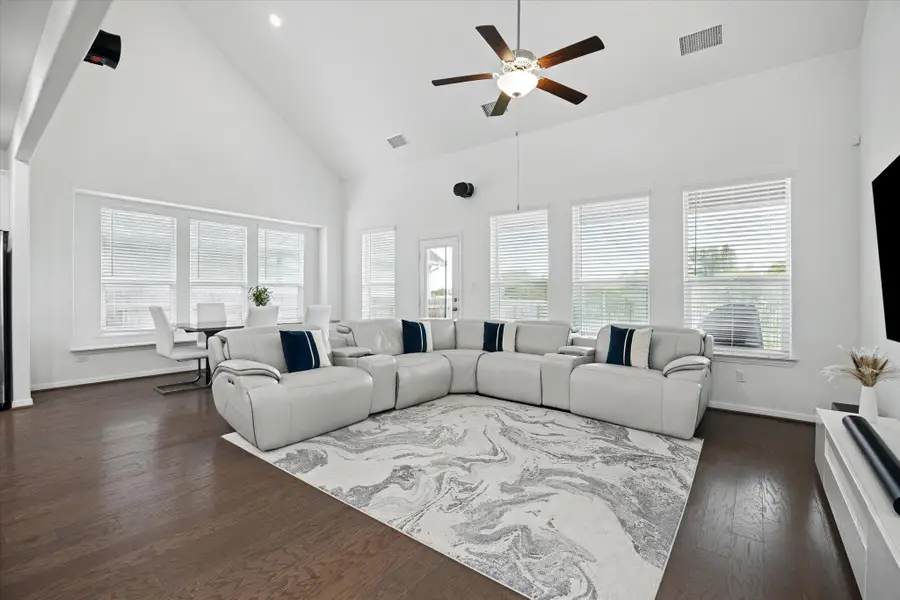 209 Crimson Rose Ct, Liberty Hill, TX 78642 - Image #2