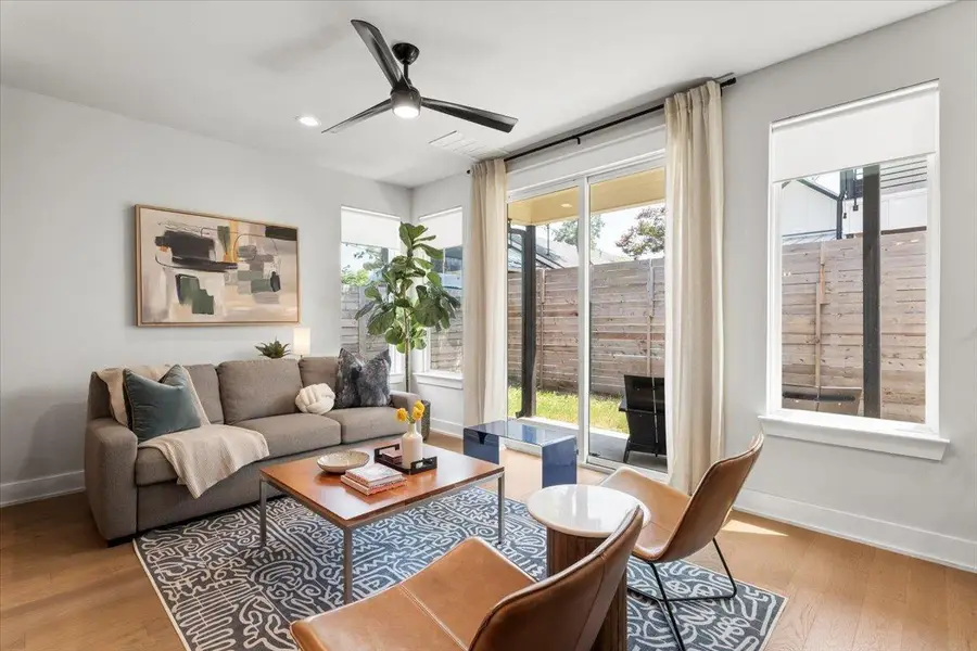 2104 E 2nd St, Austin, TX 78702 - #2