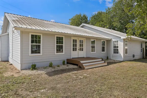 205 E Myrtle Ln, Liberty Hill, TX 78642
