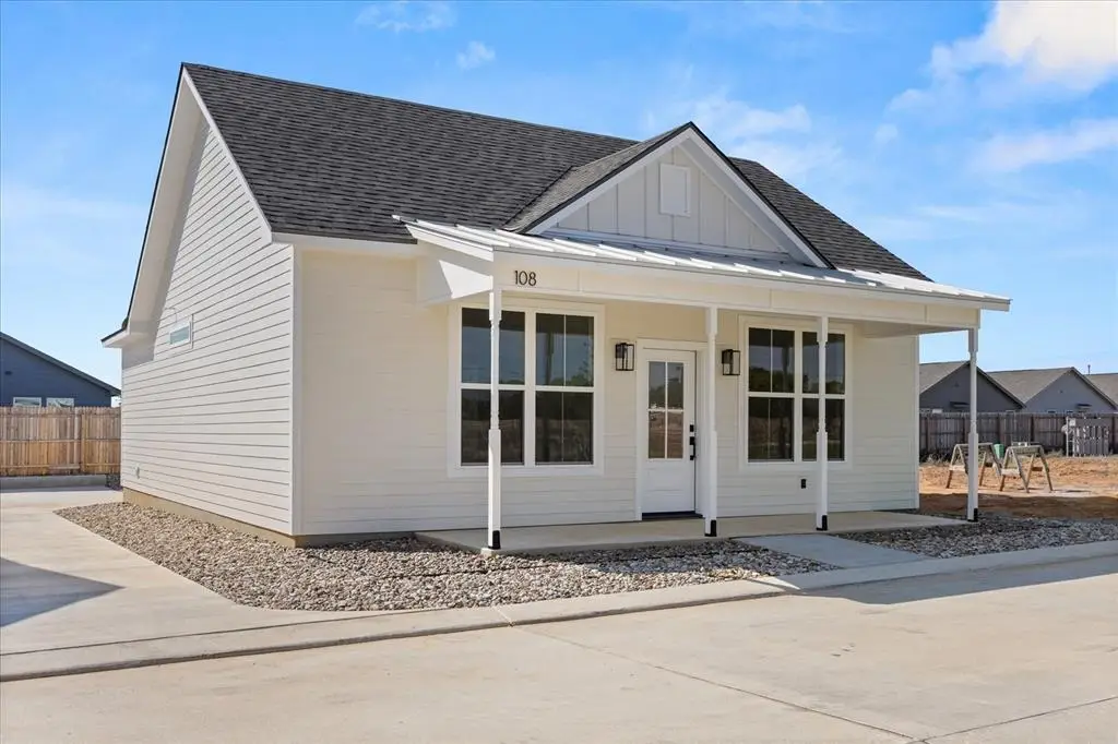802 S Creek St #108, Fredericksburg, TX 78624 - #1