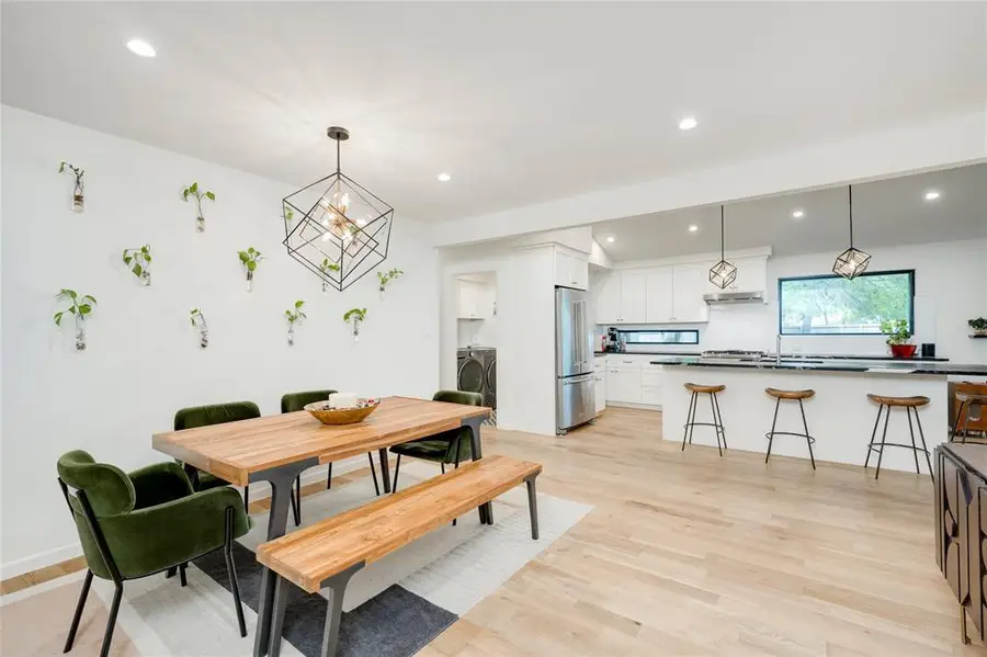 2111 Teakwood Dr, Austin, TX 78757 - Image #3