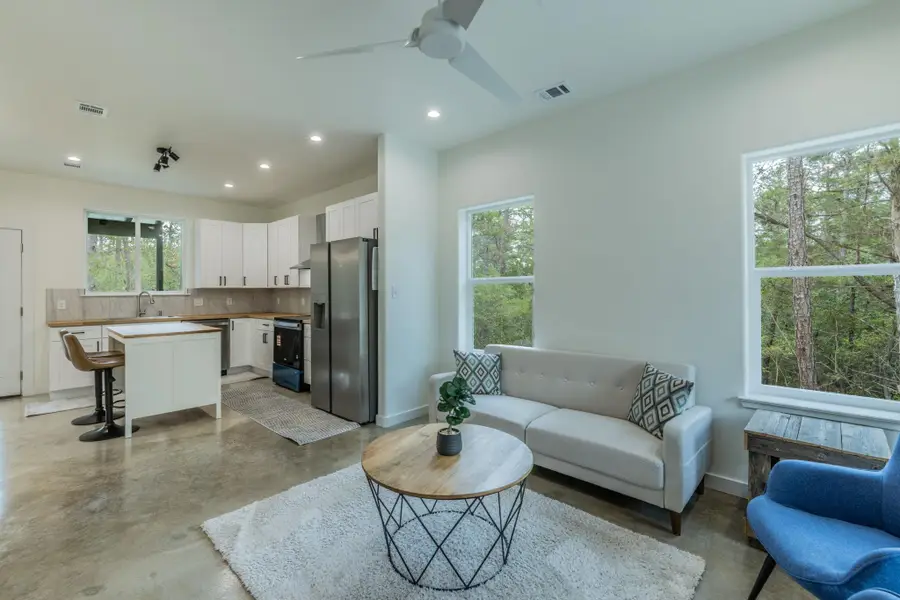 157 Wainee Dr, Bastrop, TX 78602 - #2