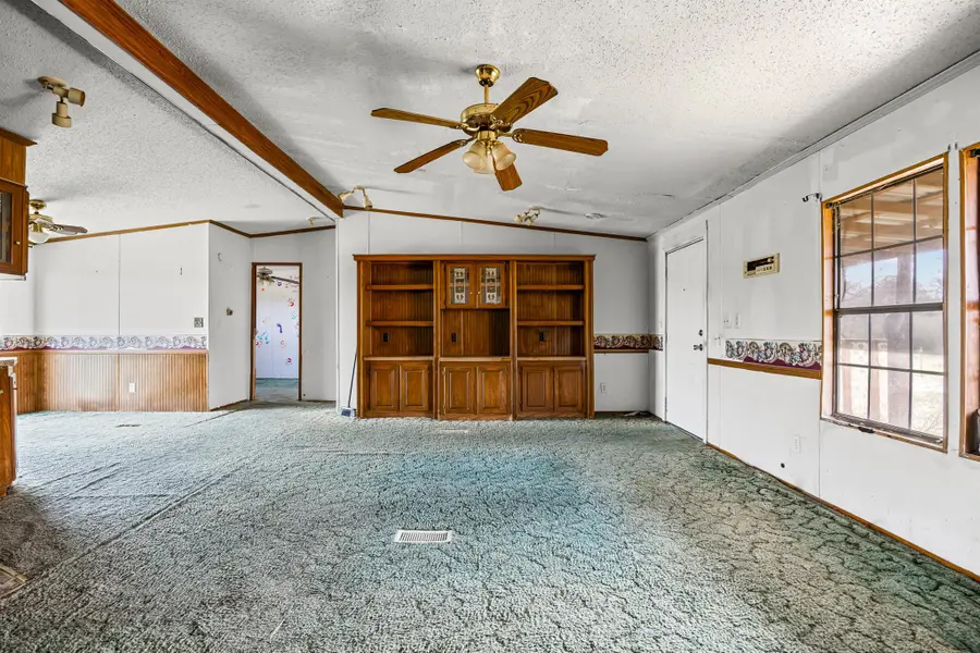 250 Mcduffy Ln, West Point, TX 78963 - #2