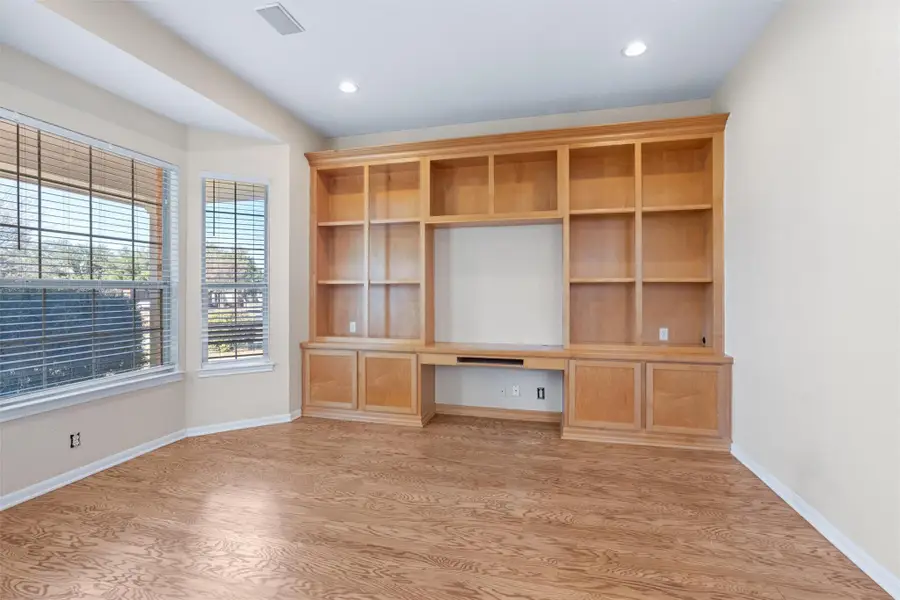 109 Fairfield Ct, Georgetown, TX 78633 - Image #3