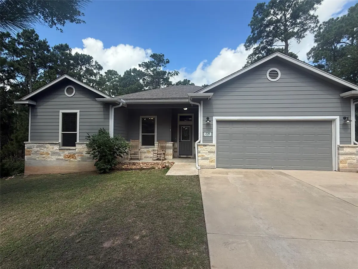 208 Akaloa Dr, Bastrop, TX 78602 - Image #1
