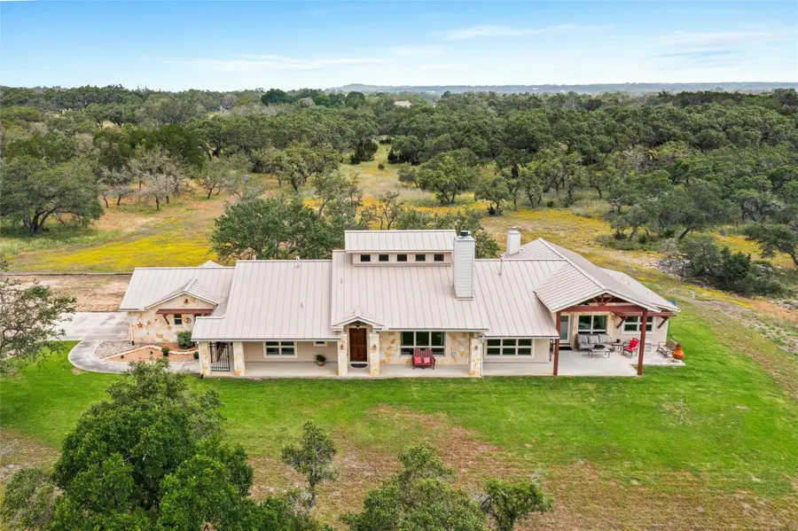 426 Preiss Ranch Rd, Blanco, TX 78606 - Image #2