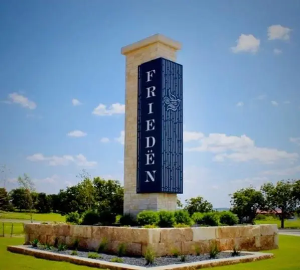 514 Interlaken St, Fredericksburg, TX 78624 - #2