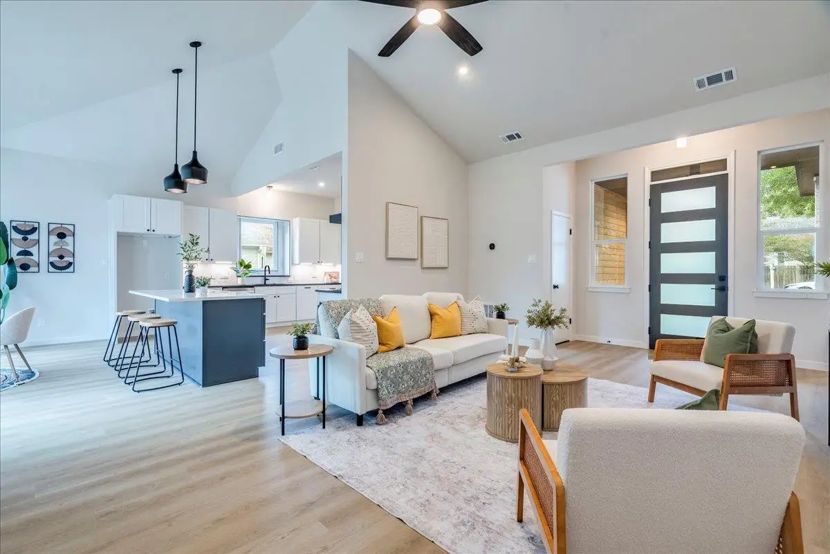 8308 Foxhound Trl, Austin, TX 78729 - Image #1