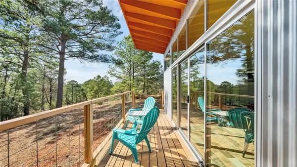 338 Copeland Hill Rd, Smithville, TX 78957