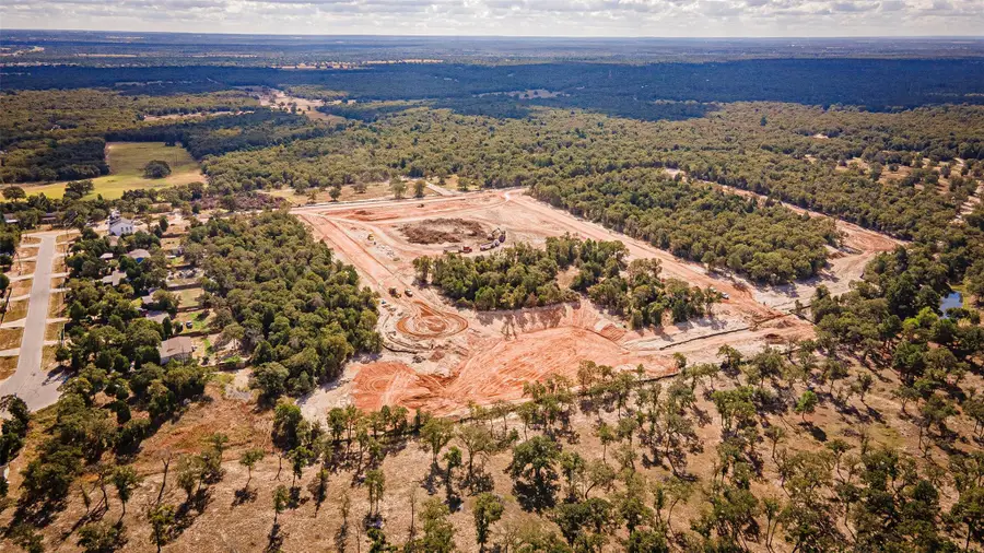 158 Los Robles Rd, Elgin, TX 78621 - Image #3