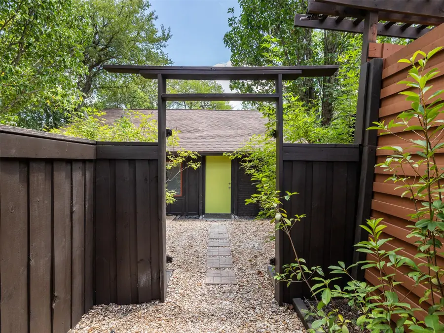6413 Auburn Dr, Austin, TX 78723 - #3