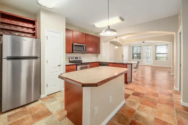 2505 San Gabriel St #304, Austin, TX 78705
