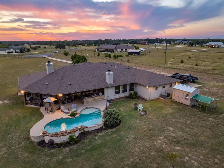 209 Stonehouse Dr, Liberty Hill, TX 78642 - Image #2