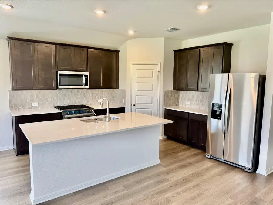 203 Coopers Hawk Crst, Cedar Creek, TX 78612 - Image #2