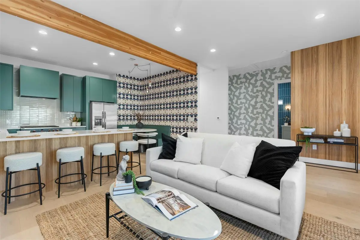 1209 Canterbury St, Austin, TX 78702 - Image #1