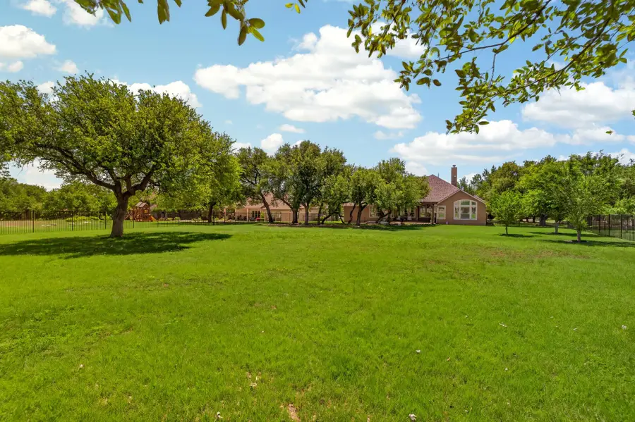 163 Estrella Xing, Georgetown, TX 78628 - #2