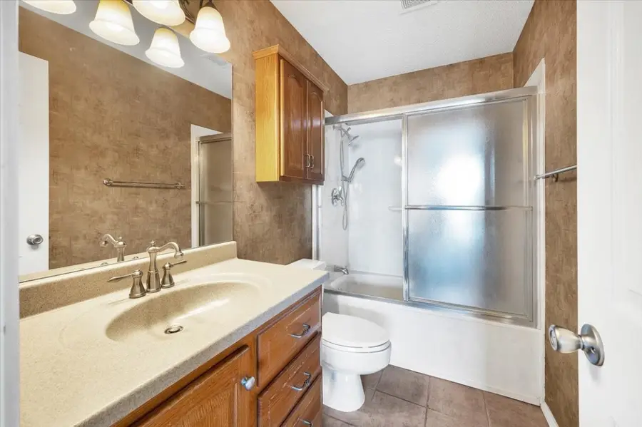 1210 Hi Stirrup #205, Horseshoe Bay, TX 78657 - Image #3