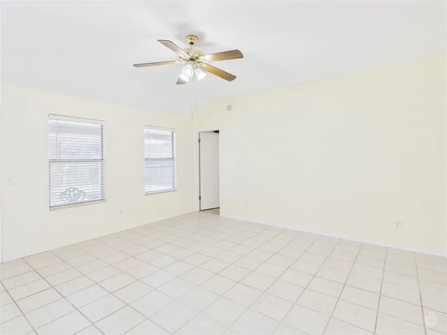 600 Clearcreek Dr, Leander, TX 78641 - #3