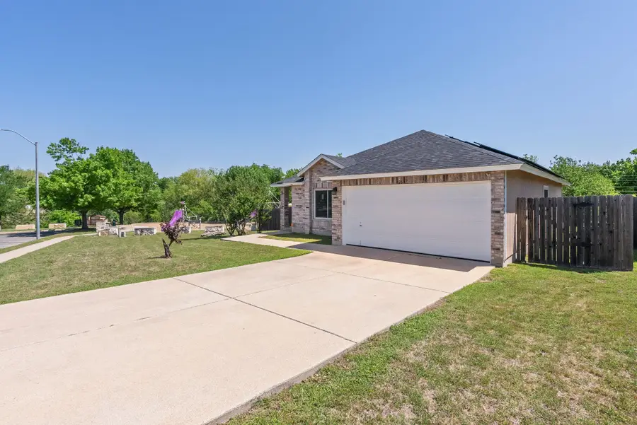 2617 Andres Way, Round Rock, TX 78664 - Image #2