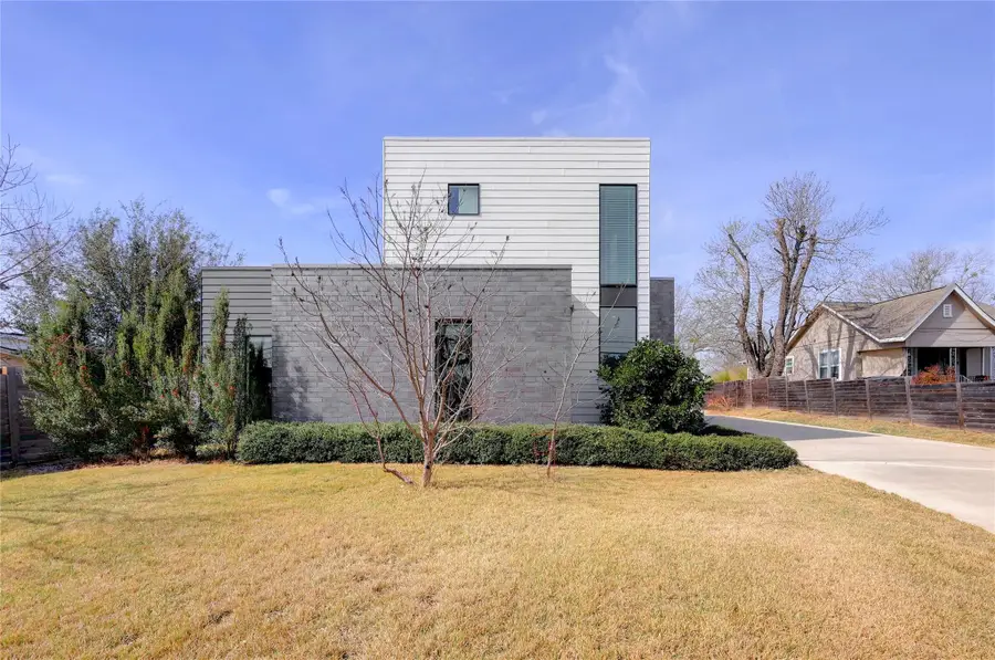 1920 E M Franklin Ave #A, Austin, TX 78723 - #2