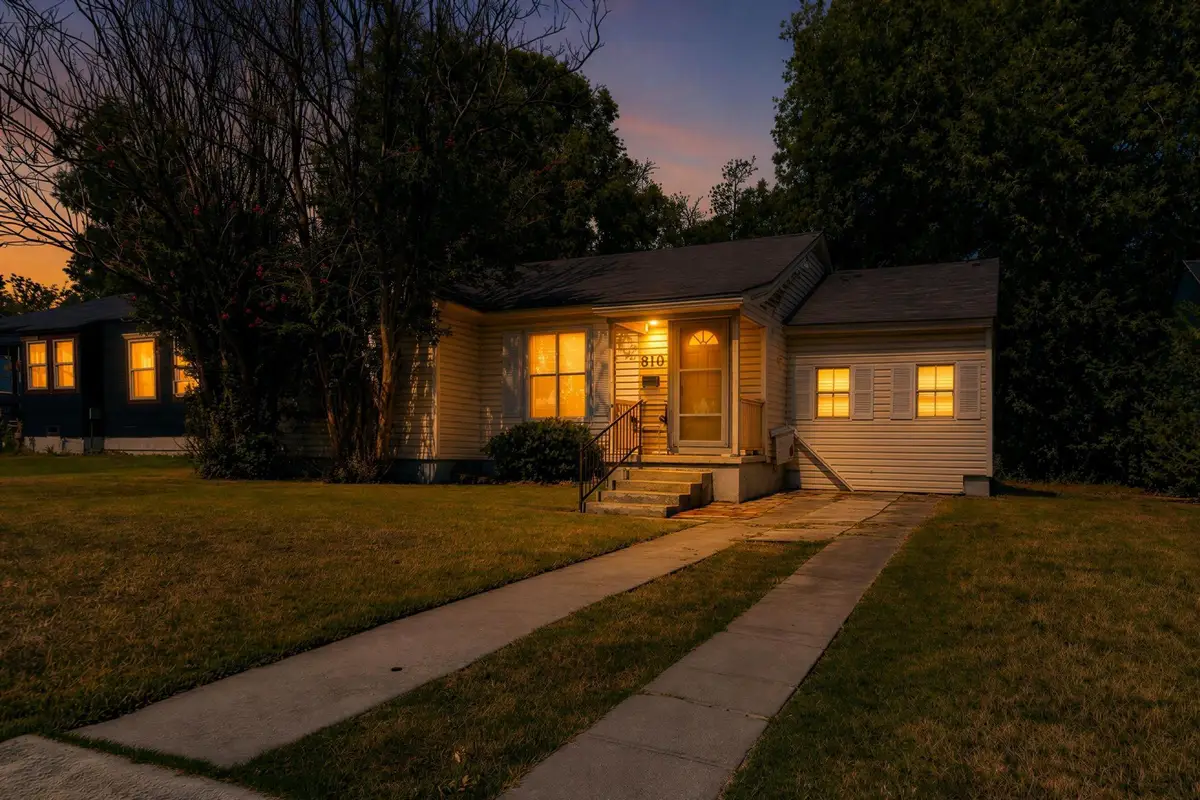 810 N 8th St, Temple, TX 76501 - #1