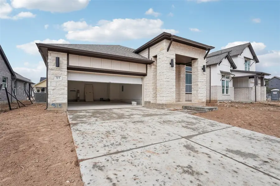 315 San Saba Dr, Buda, TX 78610 - Image #2