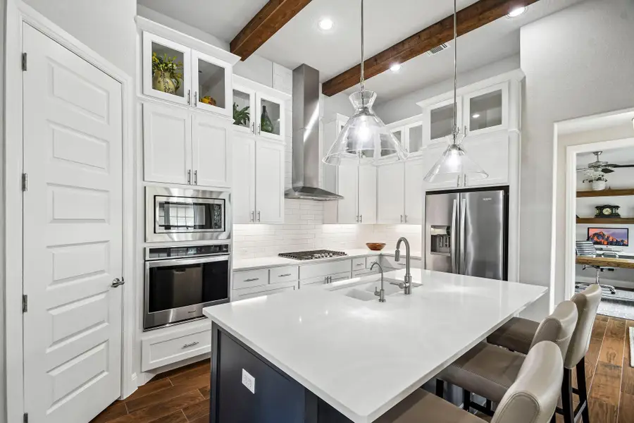 360 Mendocino Ln, Austin, TX 78737 - #2