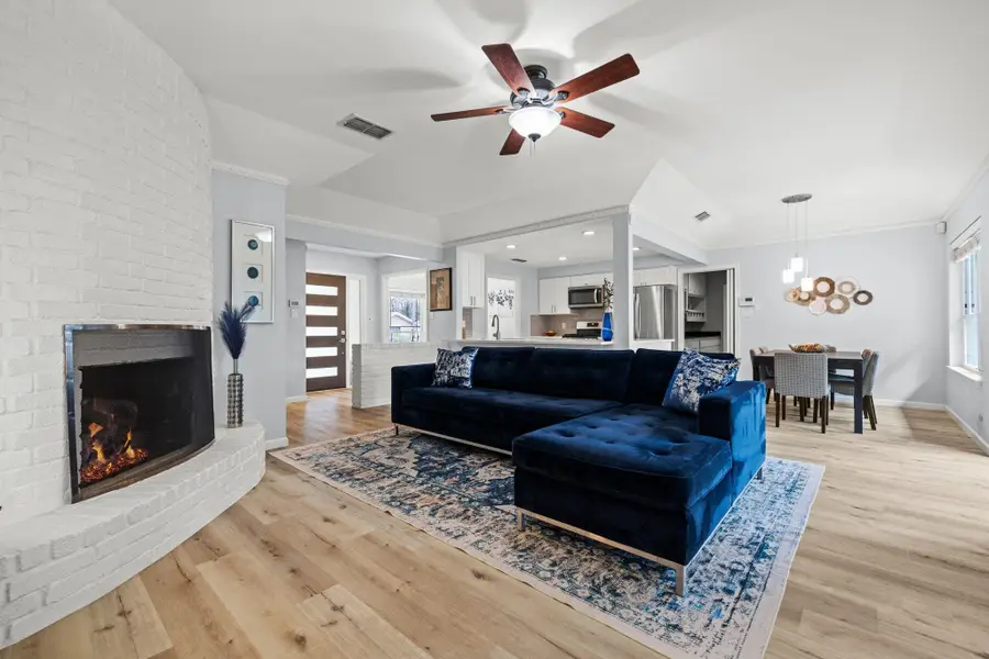 11602 Three Oaks Trl, Austin, TX 78759 - Image #3