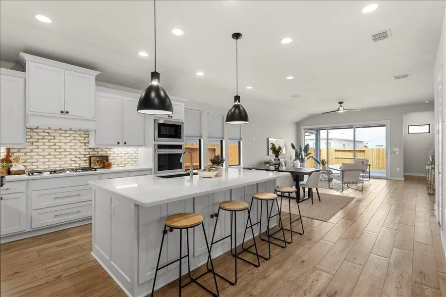 8212 Gilwice Ln, Austin, TX 78744 - #2