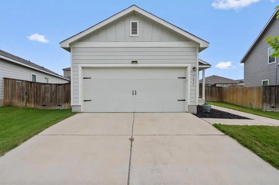 791 Circle Way, Jarrell, TX 76537 - #2