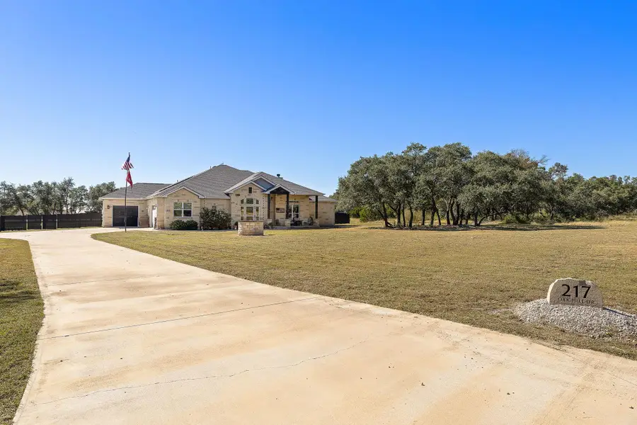 217 Oak Hill Dr, Liberty Hill, TX 78642 - Image #2