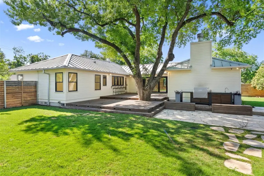 1402 Hutto Rd, Georgetown, TX 78626 - #3