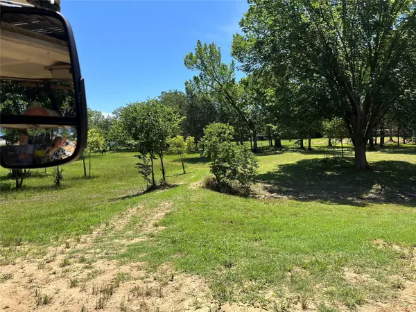 149 Milam St, McDade, TX 78650