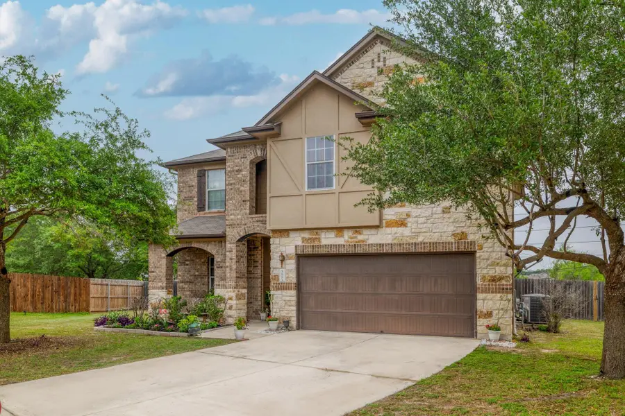 588 Bottle Brush Dr, Kyle, TX 78640 - Image #2