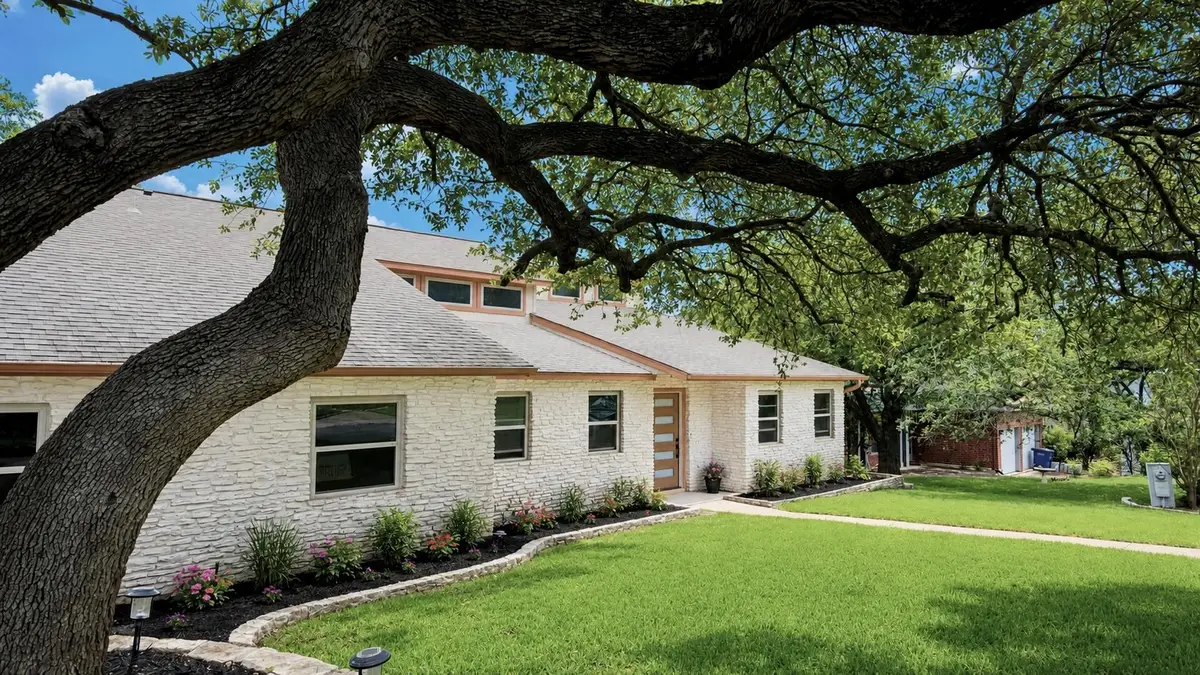 10511 Tweedsmuir Dr, Austin, TX 78750 - #1