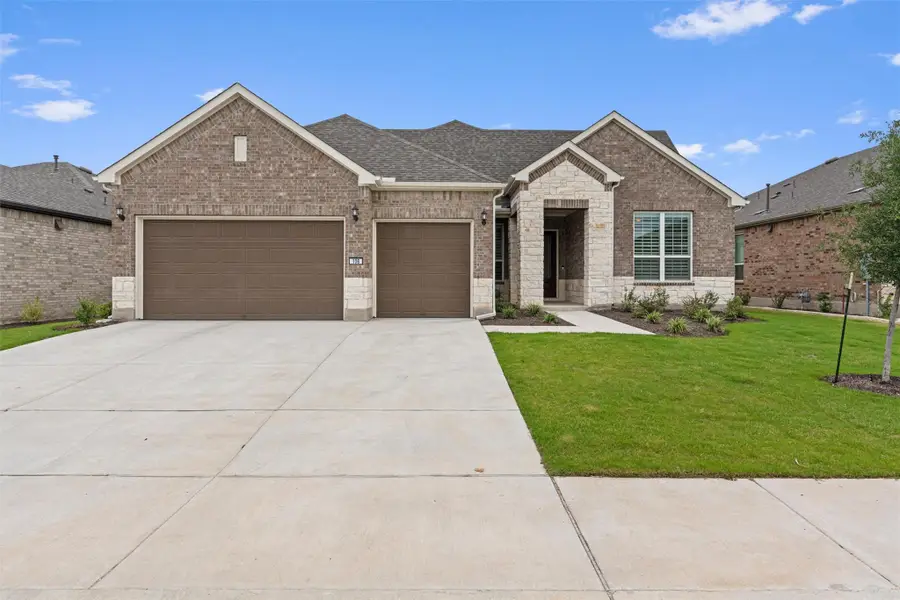 108 Diamond Point Rd, Georgetown, TX 78633 - Image #2