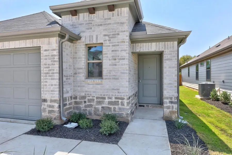 298 Bendecido Loop, Elgin, TX 78621 - Image #3